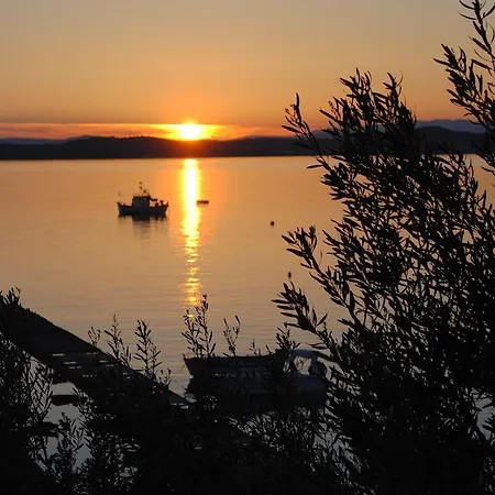 Antonakis Guest house Ouranoupoli