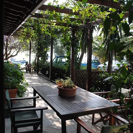 Guest house Antonakis Ouranoupoli